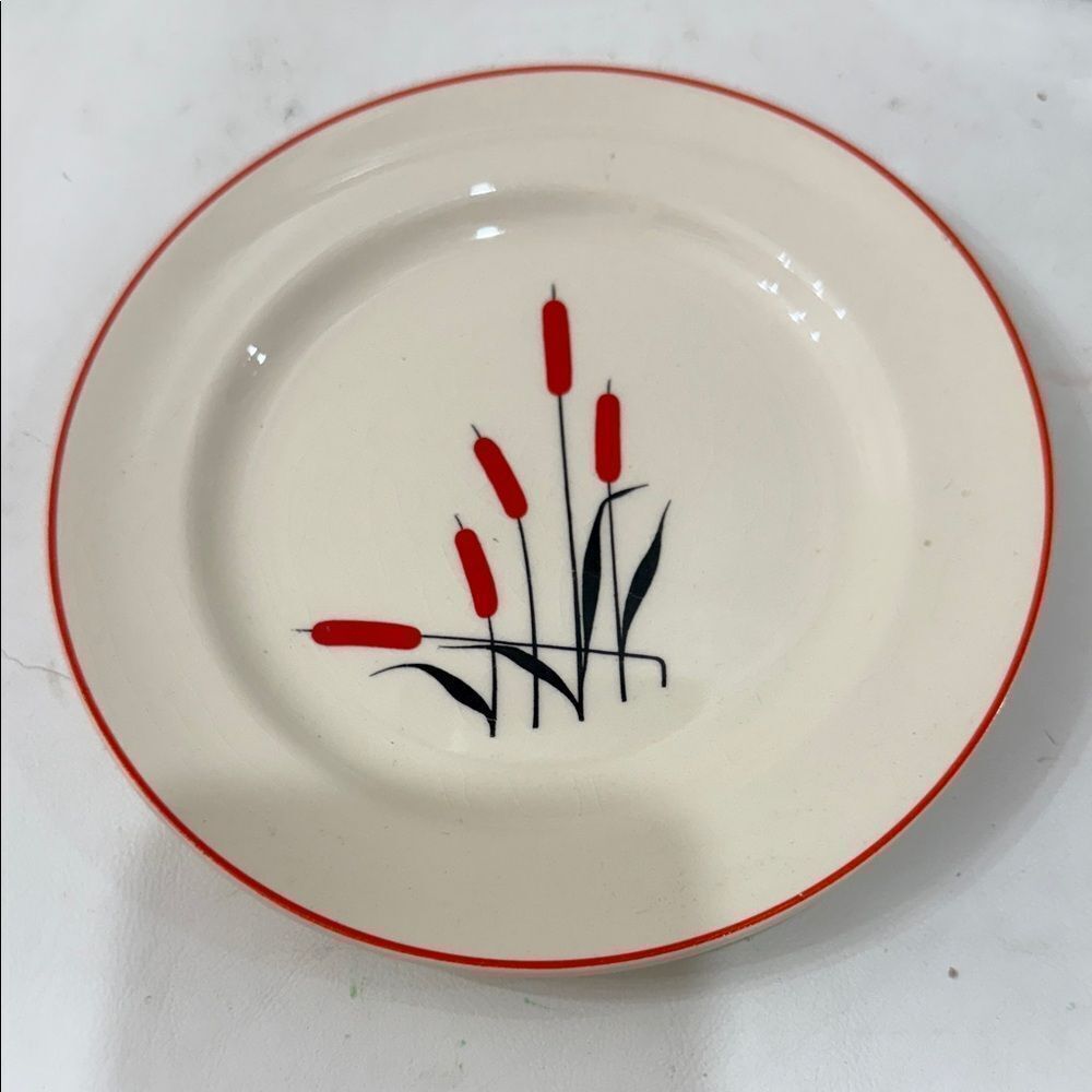 Camwood Ivory Universal Cambridge Elegant Cream Bread Dessert Saucer Red Floral